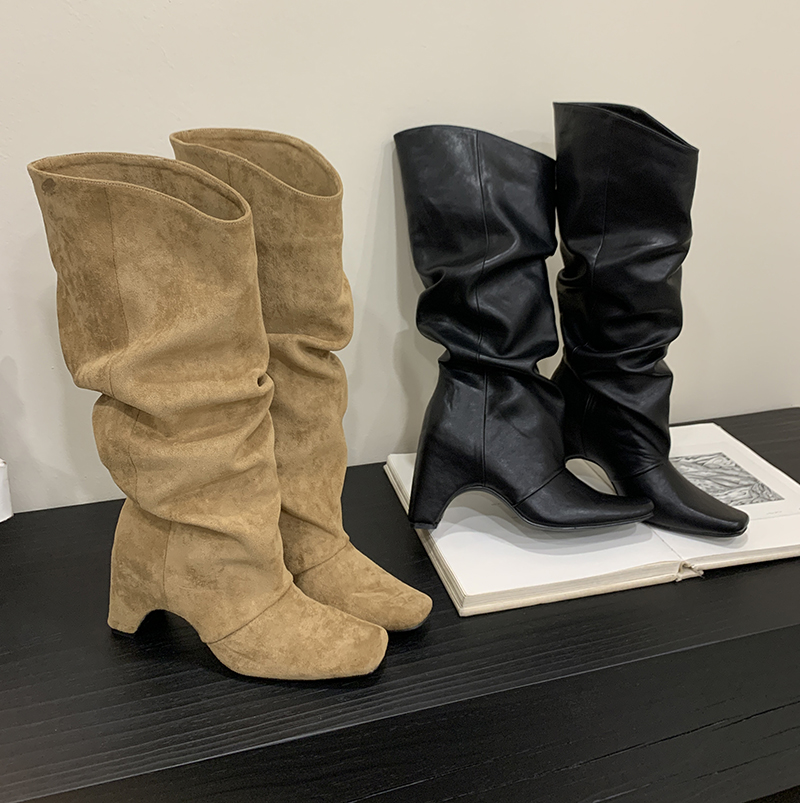 2025 New Retro Pleated Stacked Boots Long Boots Women Suede Chunky Heel Versatile Wasteland Style High Boots