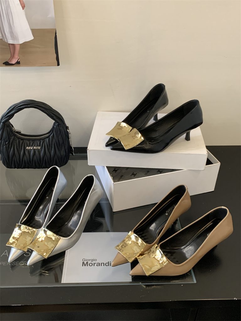 2026 Autumn Retro Pointed Toe Kitten Heel Slip-On Shoes for Women, Sizes 35-40