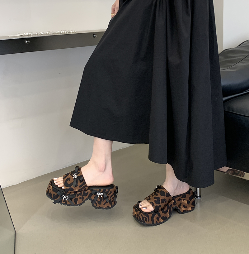 2026 New French Fairy Style Thick Sole Half Slippers for Women Butterfly Summer Casual - Image 3